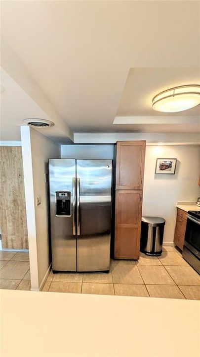 For Rent: $3,500 (2 beds, 2 baths, 1200 Square Feet)