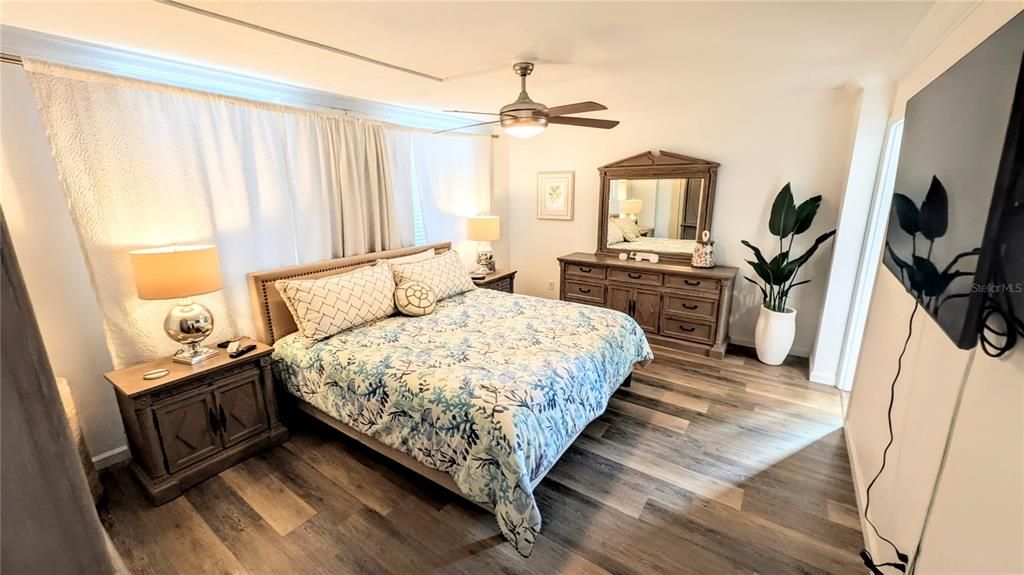 For Rent: $3,500 (2 beds, 2 baths, 1200 Square Feet)