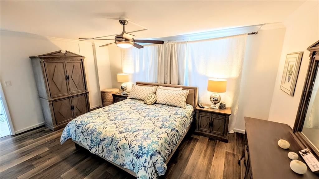 For Rent: $3,500 (2 beds, 2 baths, 1200 Square Feet)