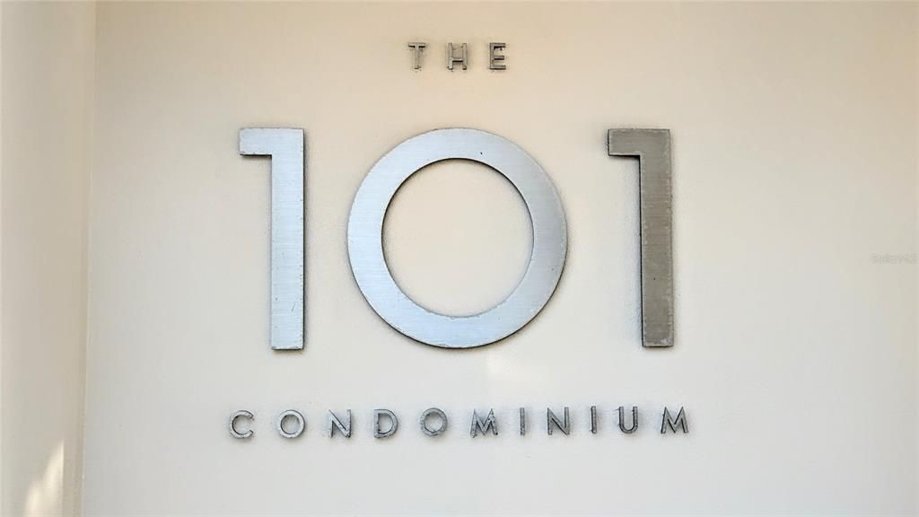 For Rent: $3,500 (2 beds, 2 baths, 1200 Square Feet)