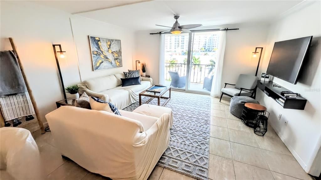 For Rent: $3,500 (2 beds, 2 baths, 1200 Square Feet)