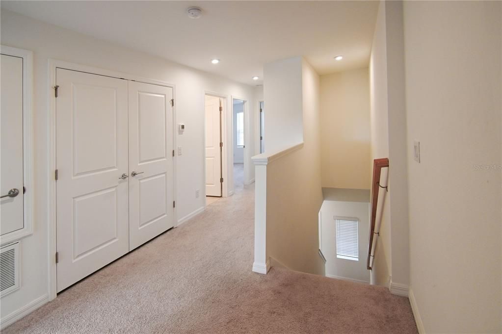 For Sale: $299,900 (3 beds, 2 baths, 1555 Square Feet)