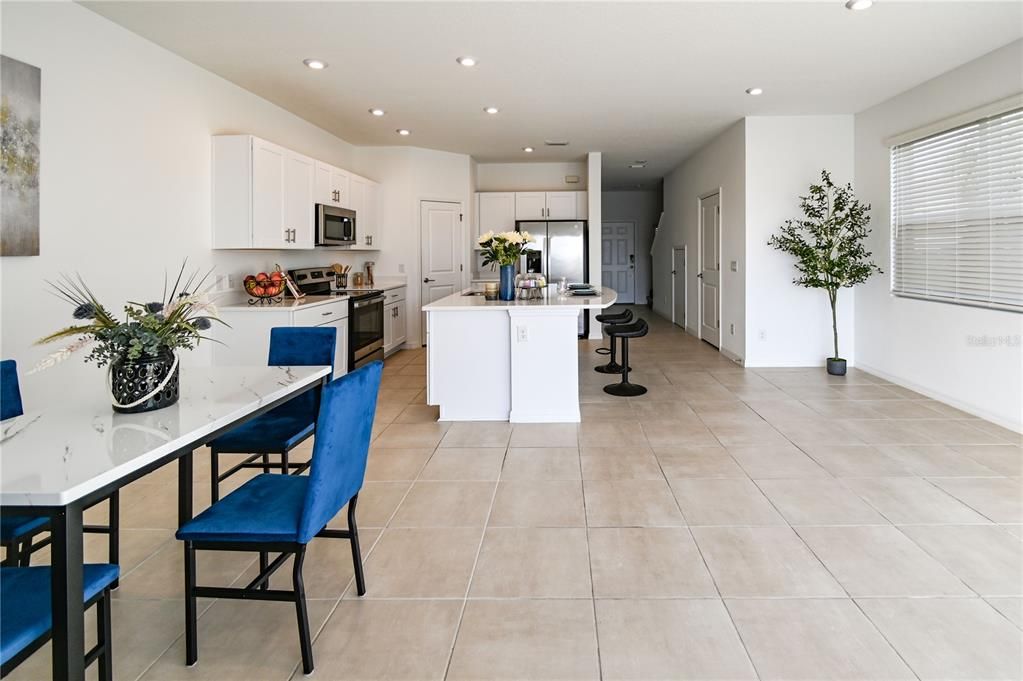 For Sale: $299,900 (3 beds, 2 baths, 1555 Square Feet)