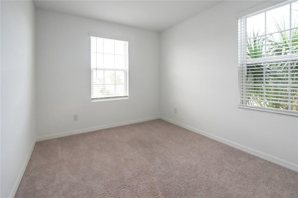 For Sale: $299,900 (3 beds, 2 baths, 1555 Square Feet)