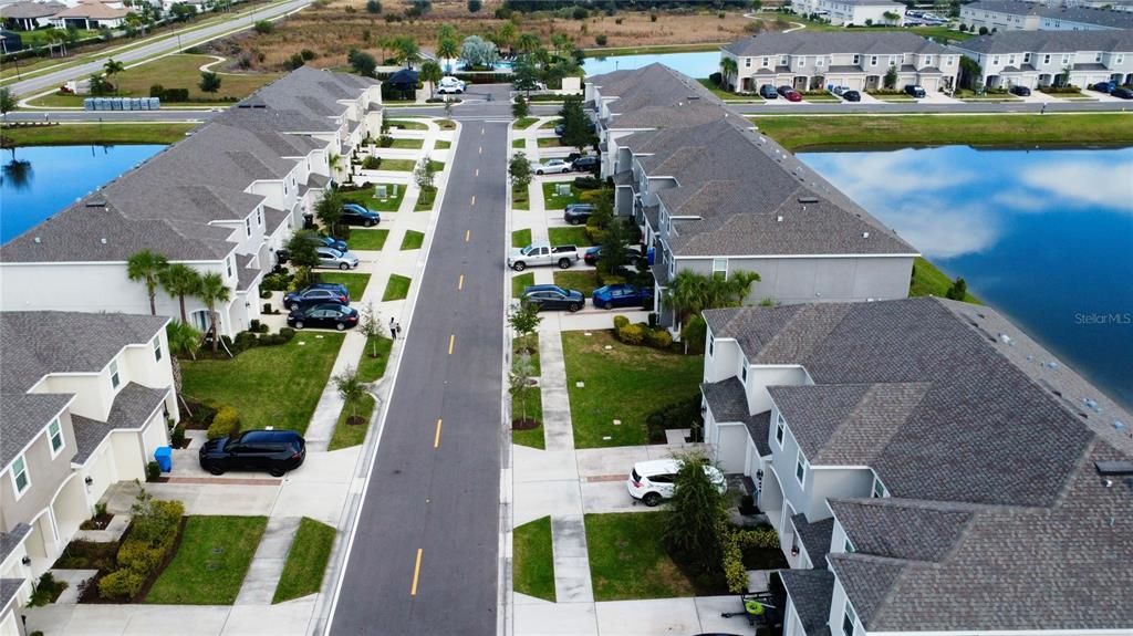 For Sale: $299,900 (3 beds, 2 baths, 1555 Square Feet)