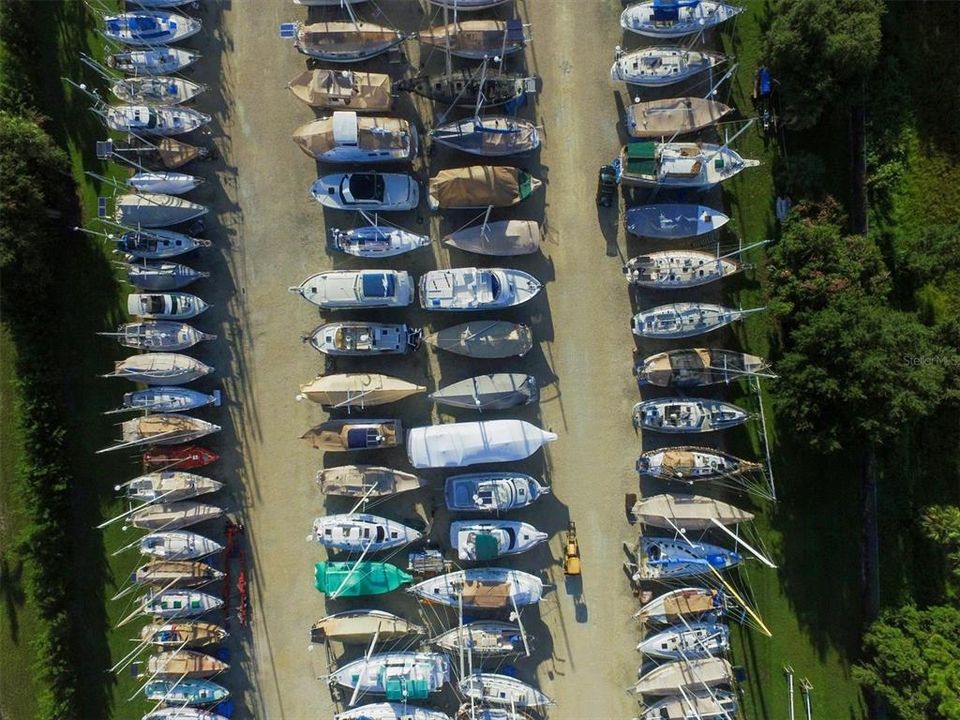 En Venta: $465,000 (4 camas, 3 baños, 2301 Pies cuadrados)