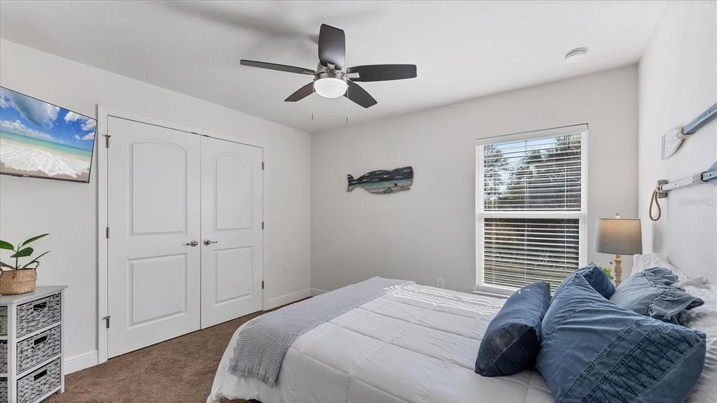 En Venta: $465,000 (4 camas, 3 baños, 2301 Pies cuadrados)