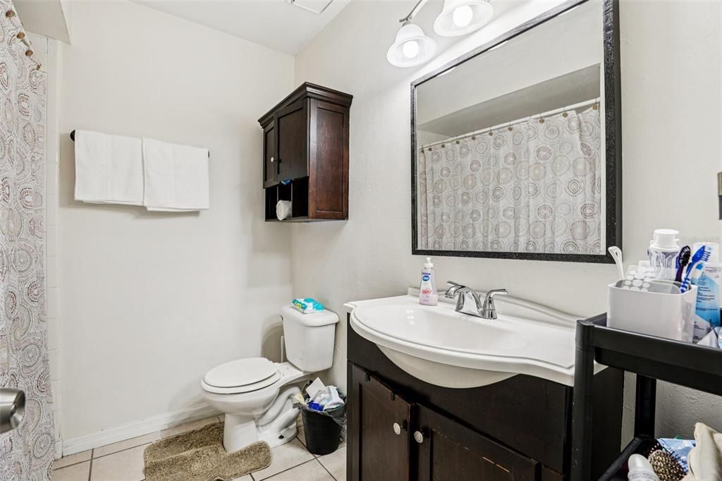 На продажу: $195,000 (2 спален, 2 ванн, 902 Квадратных фут)