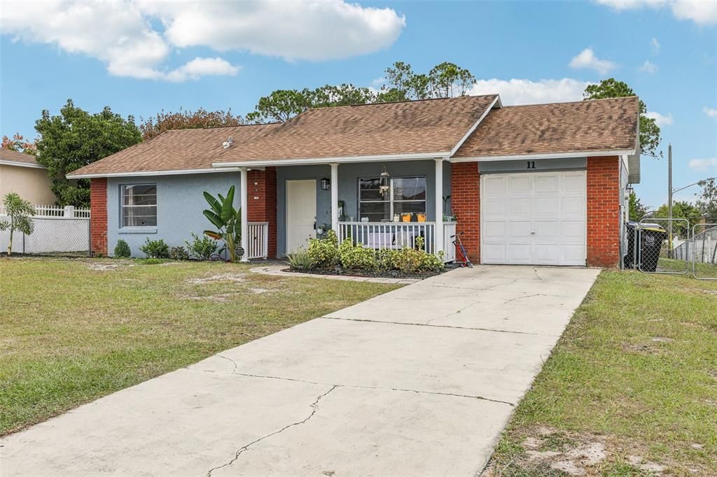 На продажу: $195,000 (2 спален, 2 ванн, 902 Квадратных фут)