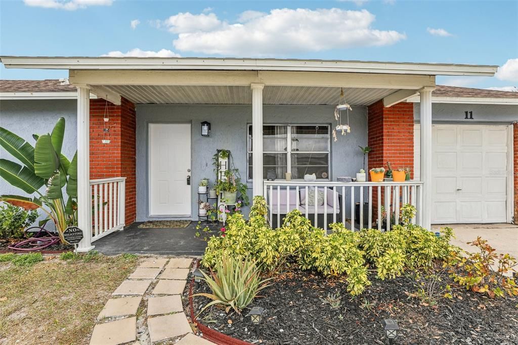 На продажу: $195,000 (2 спален, 2 ванн, 902 Квадратных фут)