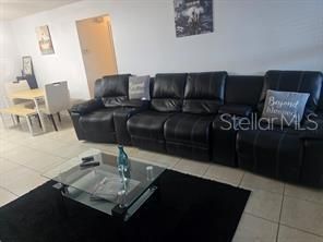 В аренду: $2,300 (3 спален, 2 ванн, 1353 Квадратных фут)