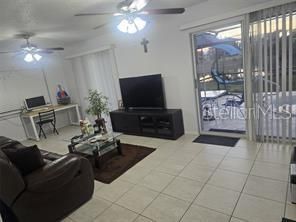 В аренду: $2,300 (3 спален, 2 ванн, 1353 Квадратных фут)