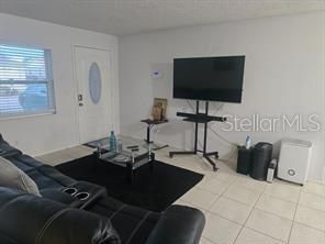 В аренду: $2,300 (3 спален, 2 ванн, 1353 Квадратных фут)