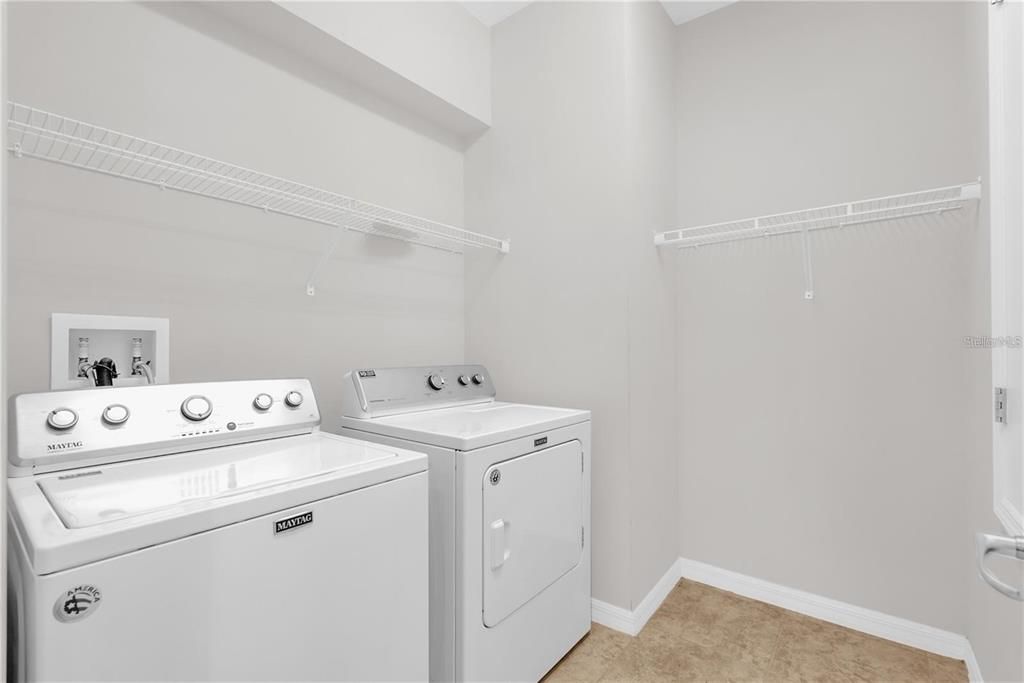 For Rent: $1,900 (3 beds, 2 baths, 1550 Square Feet)