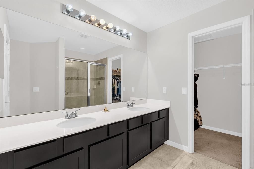 For Rent: $1,900 (3 beds, 2 baths, 1550 Square Feet)