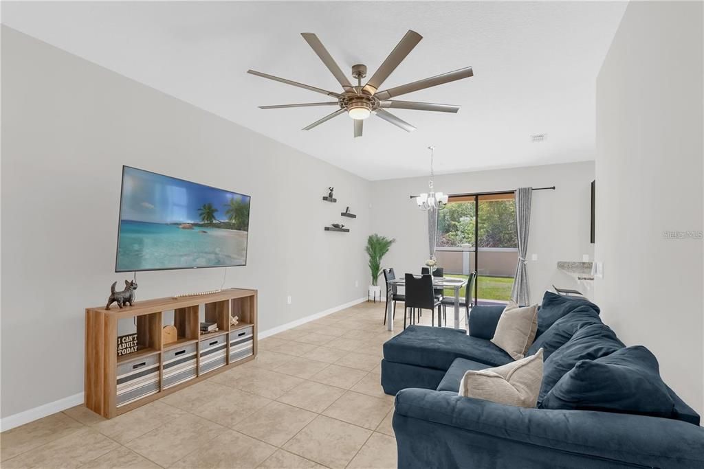 For Rent: $1,900 (3 beds, 2 baths, 1550 Square Feet)