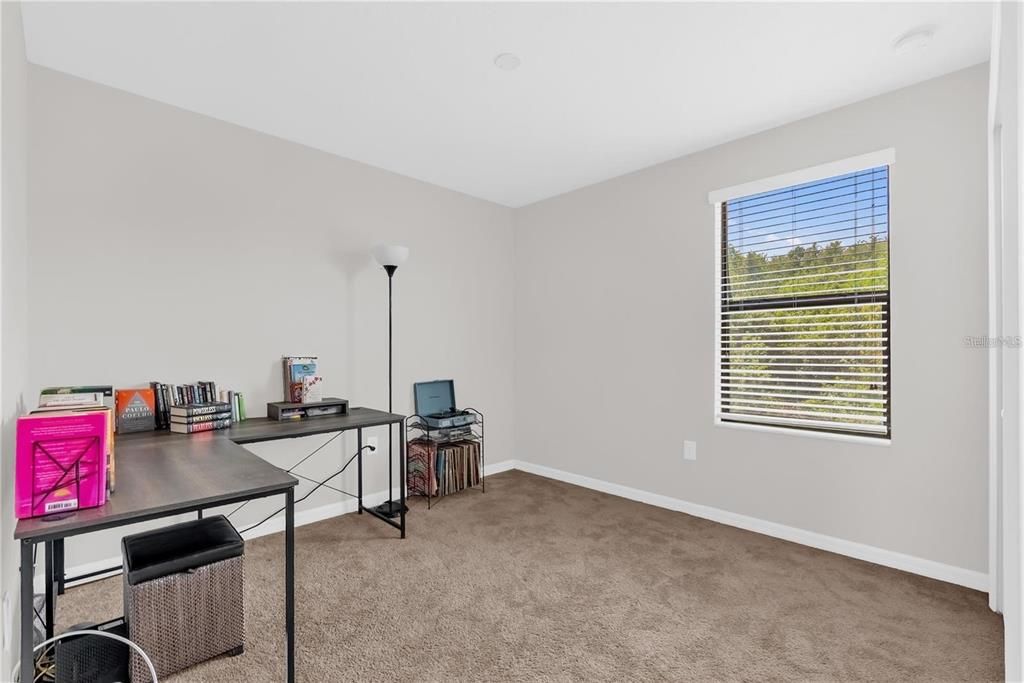 For Rent: $1,900 (3 beds, 2 baths, 1550 Square Feet)