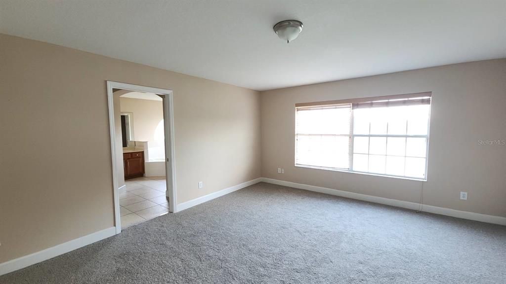 For Rent: $3,100 (4 beds, 3 baths, 2767 Square Feet)