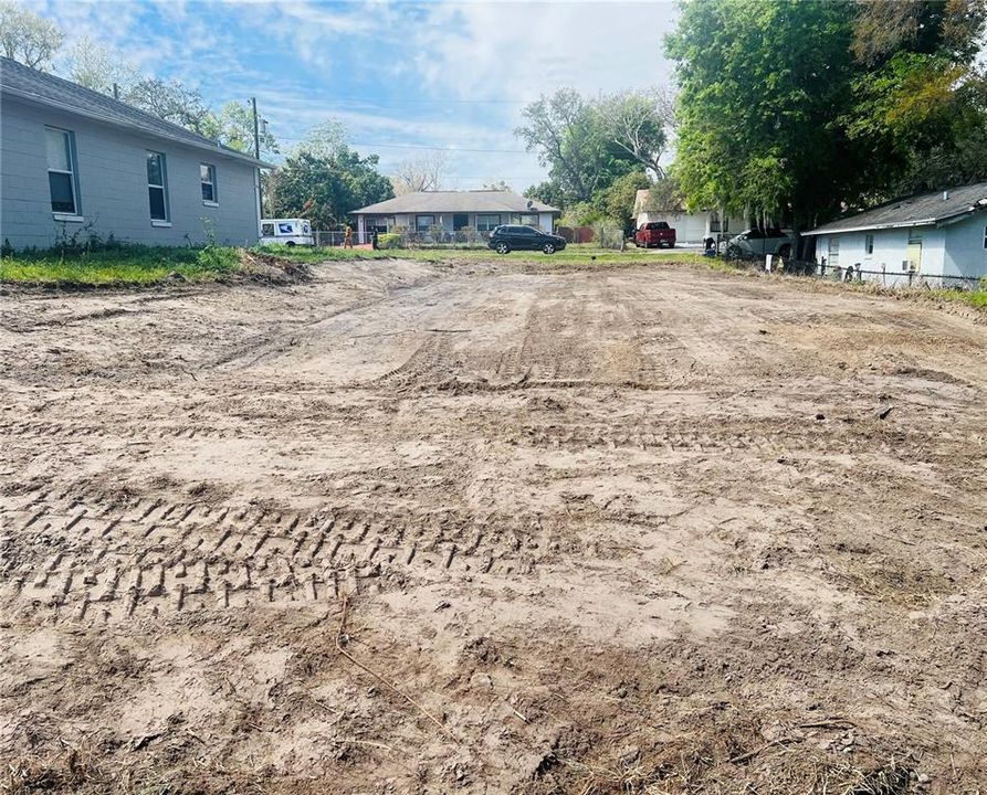 待售: $99,900 (0.16 acres)