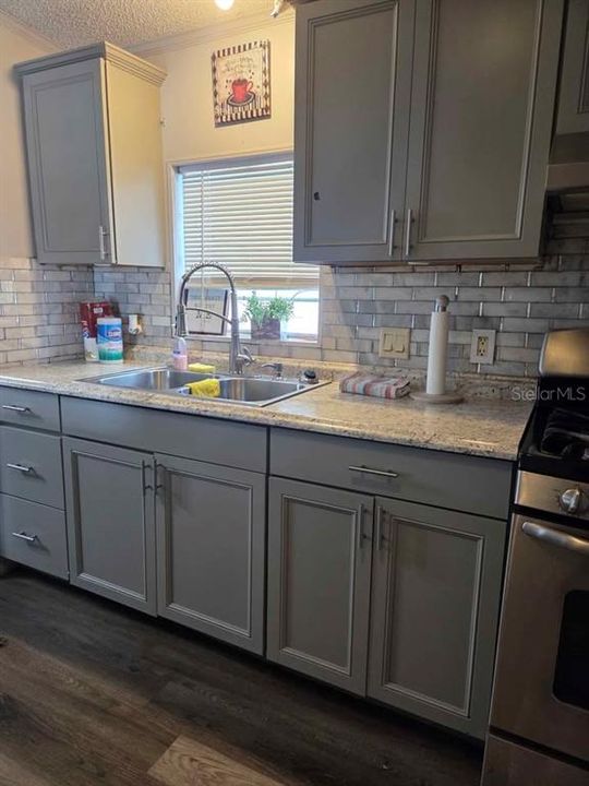 На продажу: $169,995 (3 спален, 2 ванн, 1512 Квадратных фут)