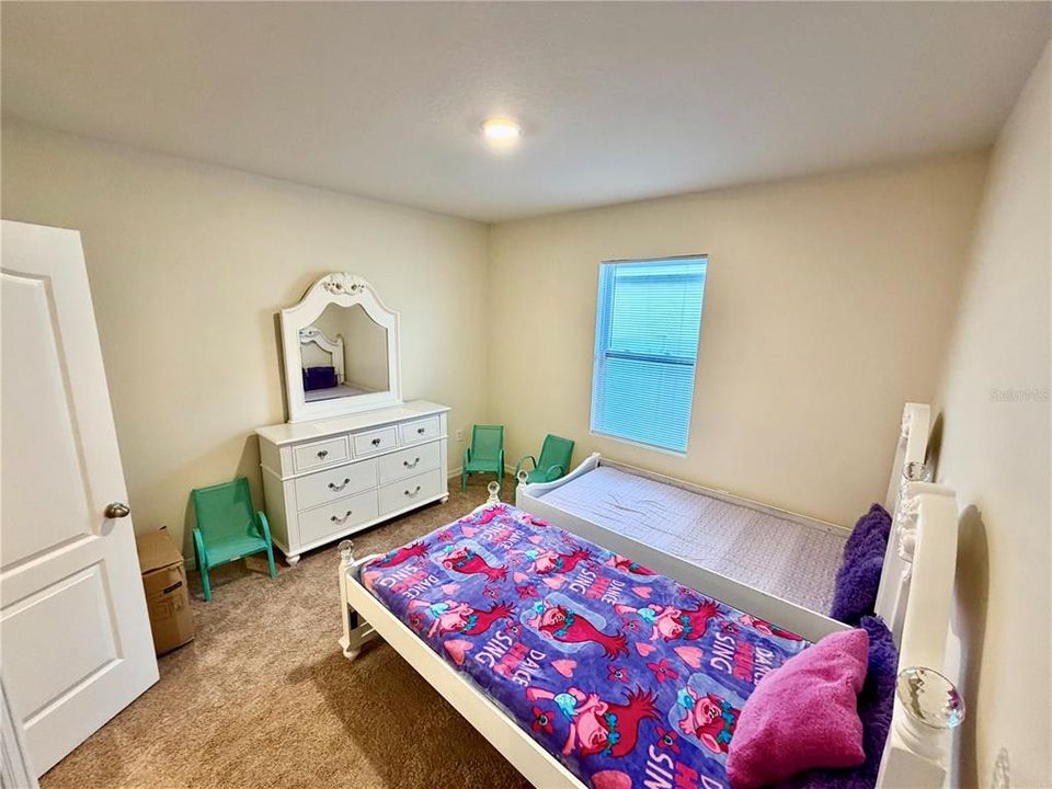 В аренду: $2,400 (4 спален, 2 ванн, 1867 Квадратных фут)