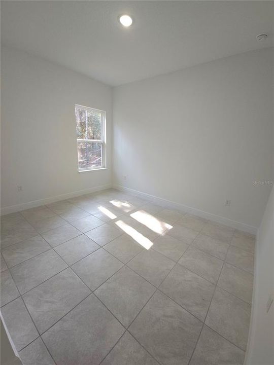 出租: $1,795 (4 贝兹, 2 浴室, 1580 平方英尺)