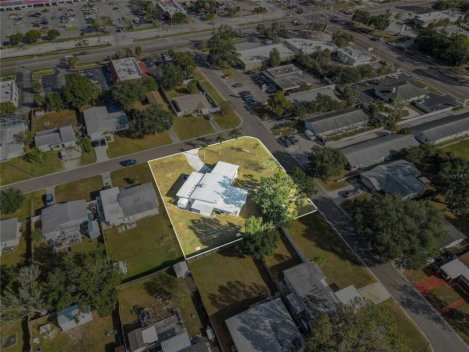 En Venta: $489,000 (0.37 acres)