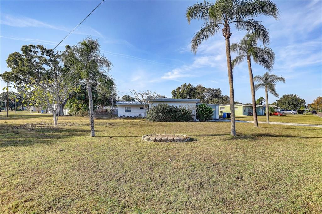 En Venta: $489,000 (0.37 acres)