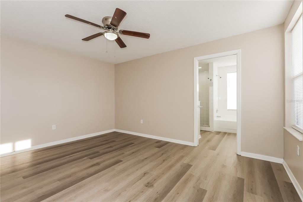 En Venta: $299,000 (3 camas, 2 baños, 1726 Pies cuadrados)