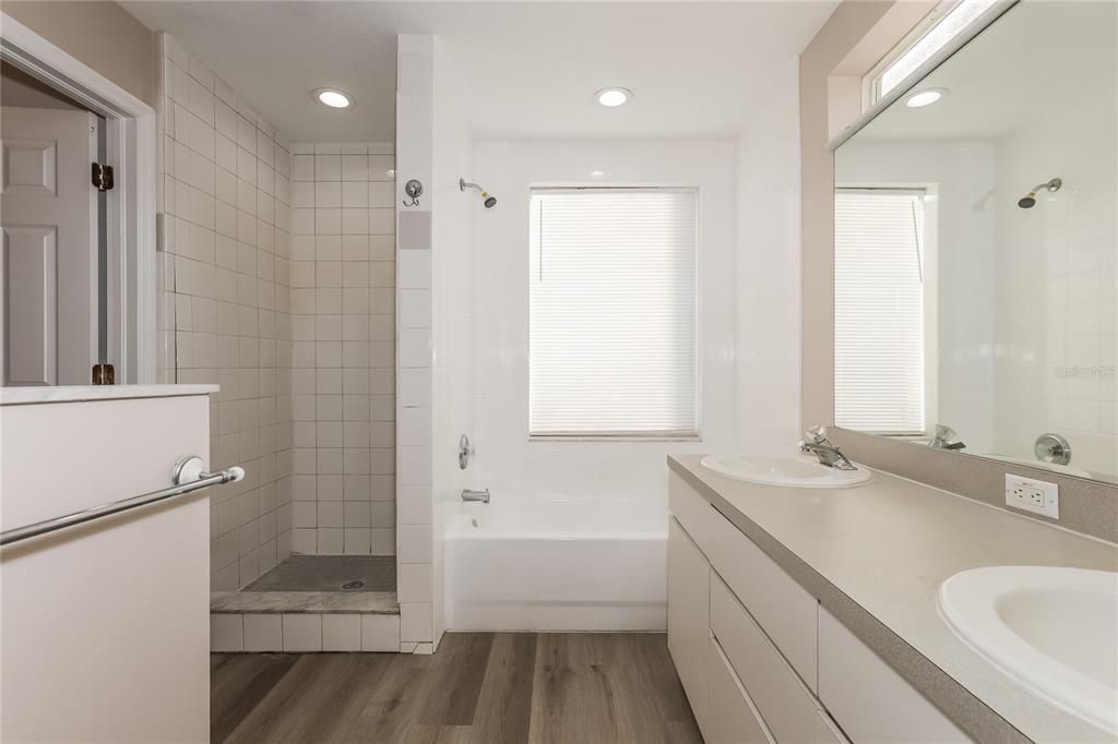 En Venta: $299,000 (3 camas, 2 baños, 1726 Pies cuadrados)