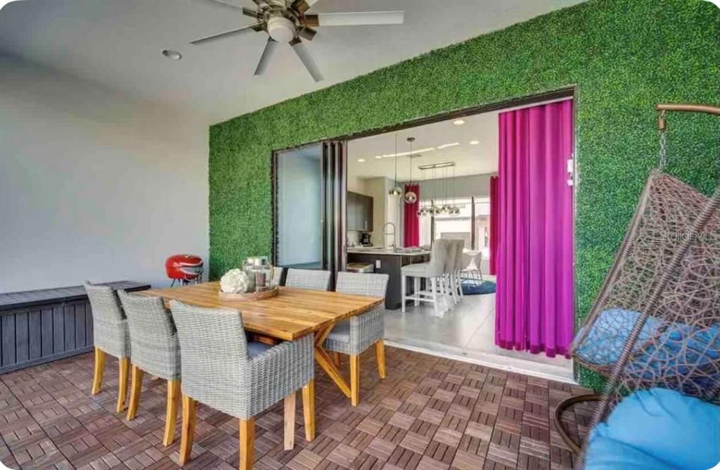 出租: $3,500 (5 贝兹, 4 浴室, 2310 平方英尺)