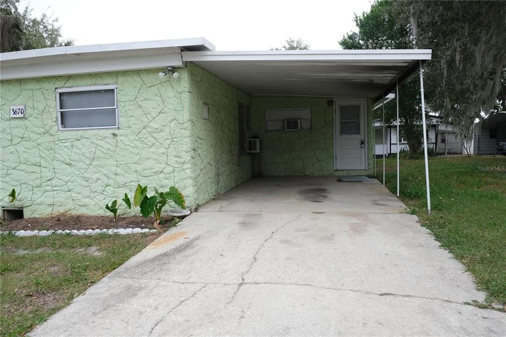 На продажу: $79,100 (2 спален, 1 ванн, 1018 Квадратных фут)