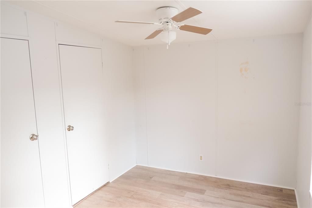 待售: $93,400 (3 贝兹, 2 浴室, 1080 平方英尺)