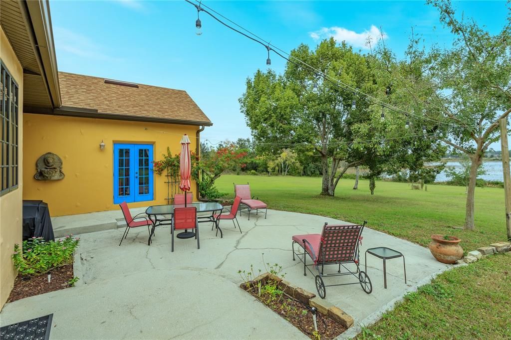 For Sale: $1,175,000 (3 beds, 3 baths, 2984 Square Feet)