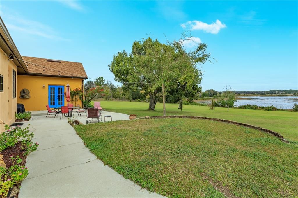 For Sale: $1,175,000 (3 beds, 3 baths, 2984 Square Feet)