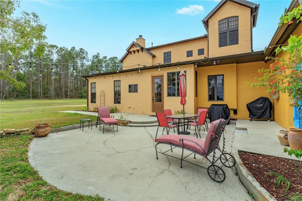 For Sale: $1,175,000 (3 beds, 3 baths, 2984 Square Feet)