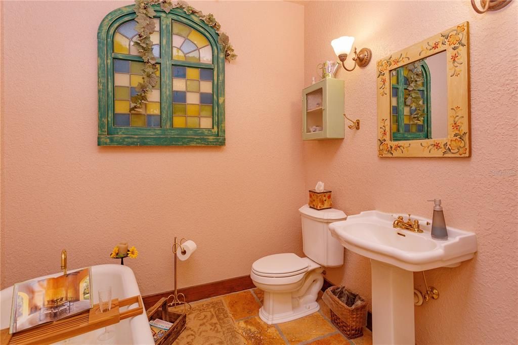 For Sale: $1,175,000 (3 beds, 3 baths, 2984 Square Feet)