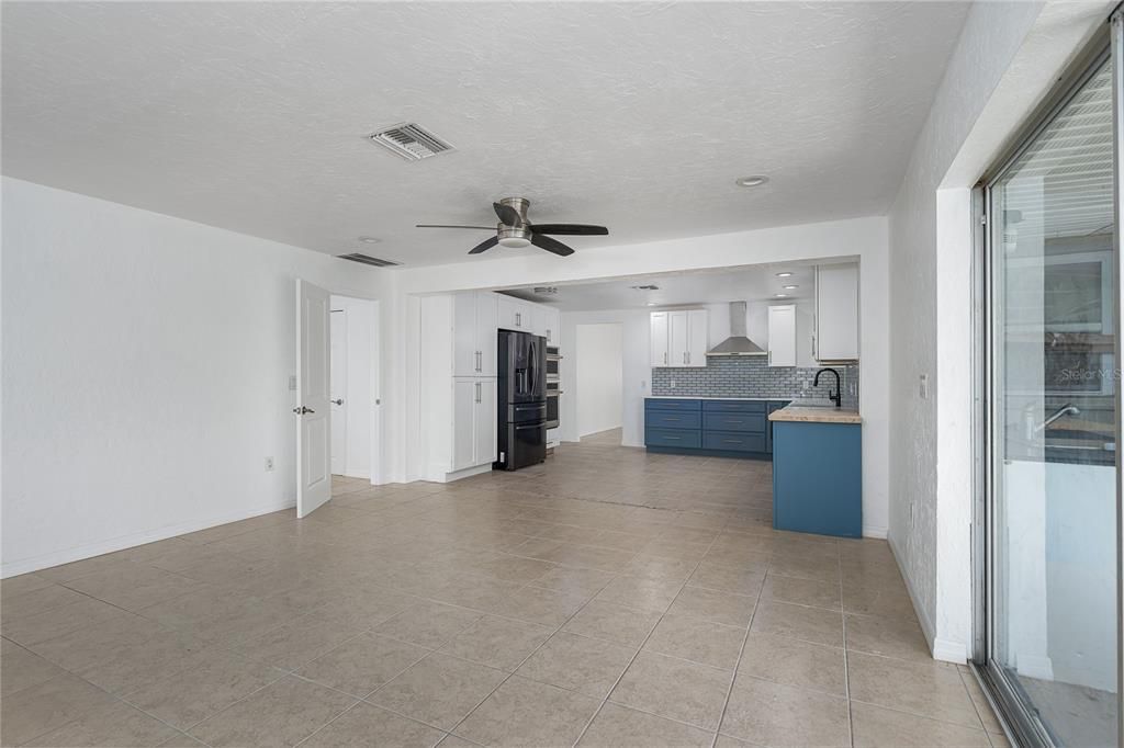 В аренду: $2,600 (3 спален, 2 ванн, 1646 Квадратных фут)