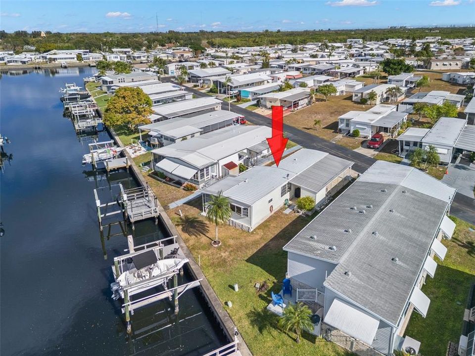 待售: $169,000 (2 贝兹, 1 浴室, 958 平方英尺)