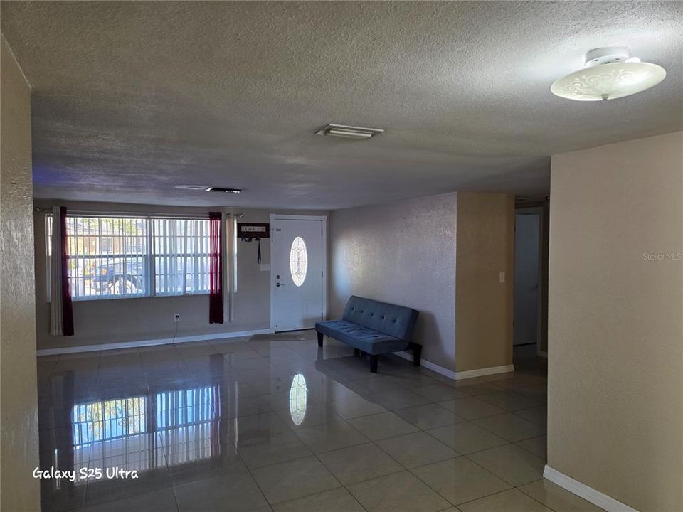 待售: $315,000 (3 贝兹, 2 浴室, 1704 平方英尺)