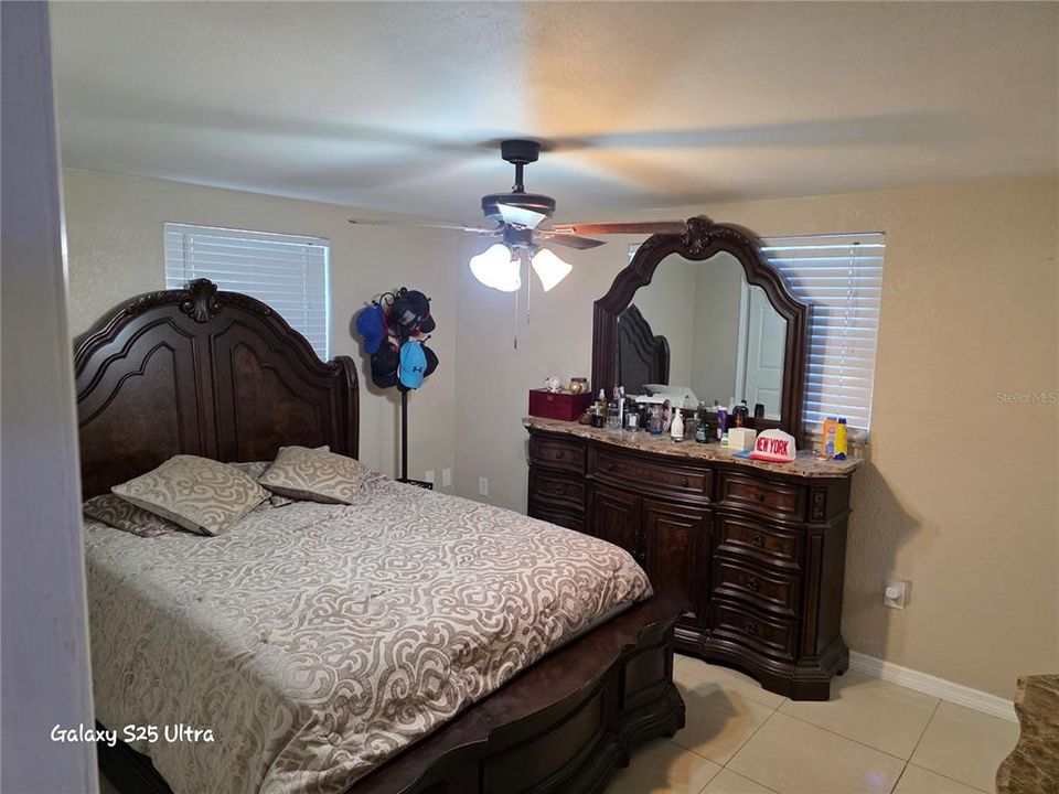 待售: $315,000 (3 贝兹, 2 浴室, 1704 平方英尺)