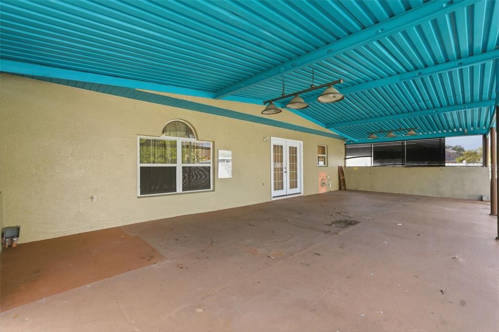 For Sale: $330,000 (4 beds, 2 baths, 2844 Square Feet)