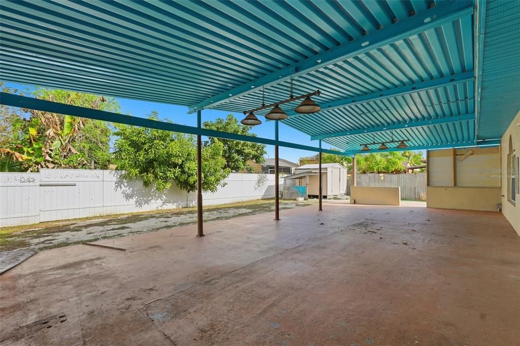 For Sale: $330,000 (4 beds, 2 baths, 2844 Square Feet)