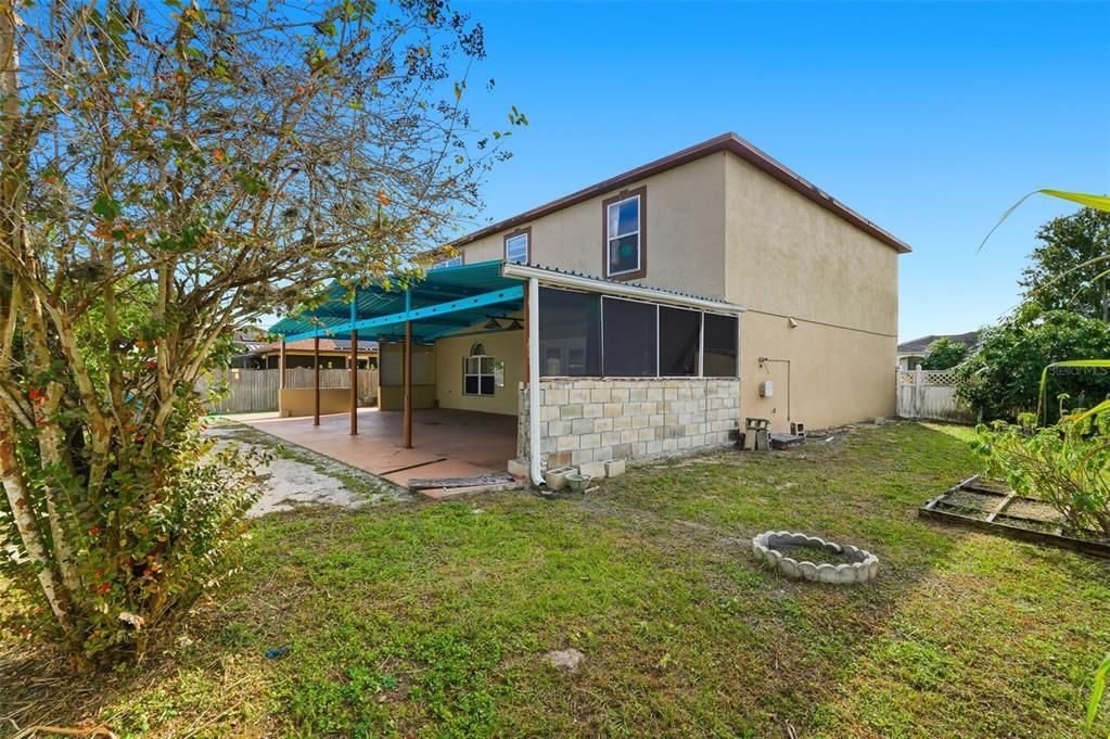 For Sale: $330,000 (4 beds, 2 baths, 2844 Square Feet)