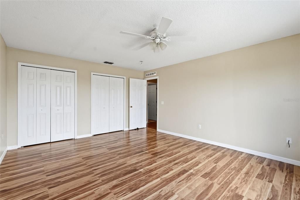For Sale: $330,000 (4 beds, 2 baths, 2844 Square Feet)