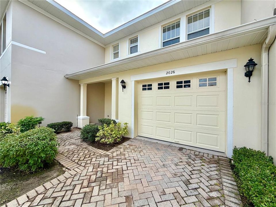 For Sale: $295,000 (3 beds, 2 baths, 1382 Square Feet)