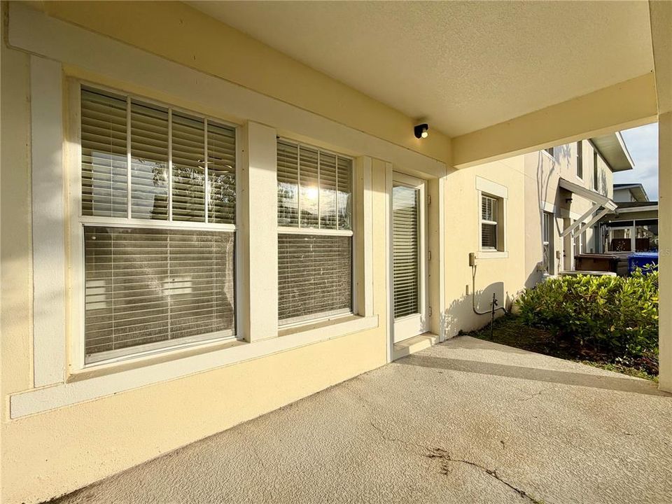 For Sale: $295,000 (3 beds, 2 baths, 1382 Square Feet)