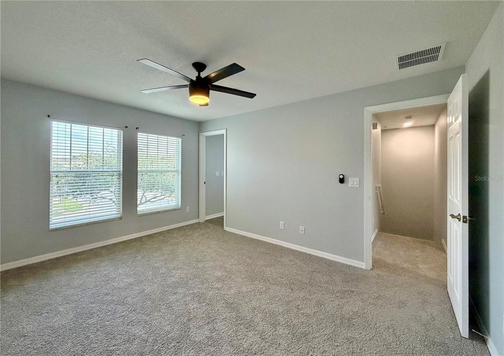 For Sale: $295,000 (3 beds, 2 baths, 1382 Square Feet)