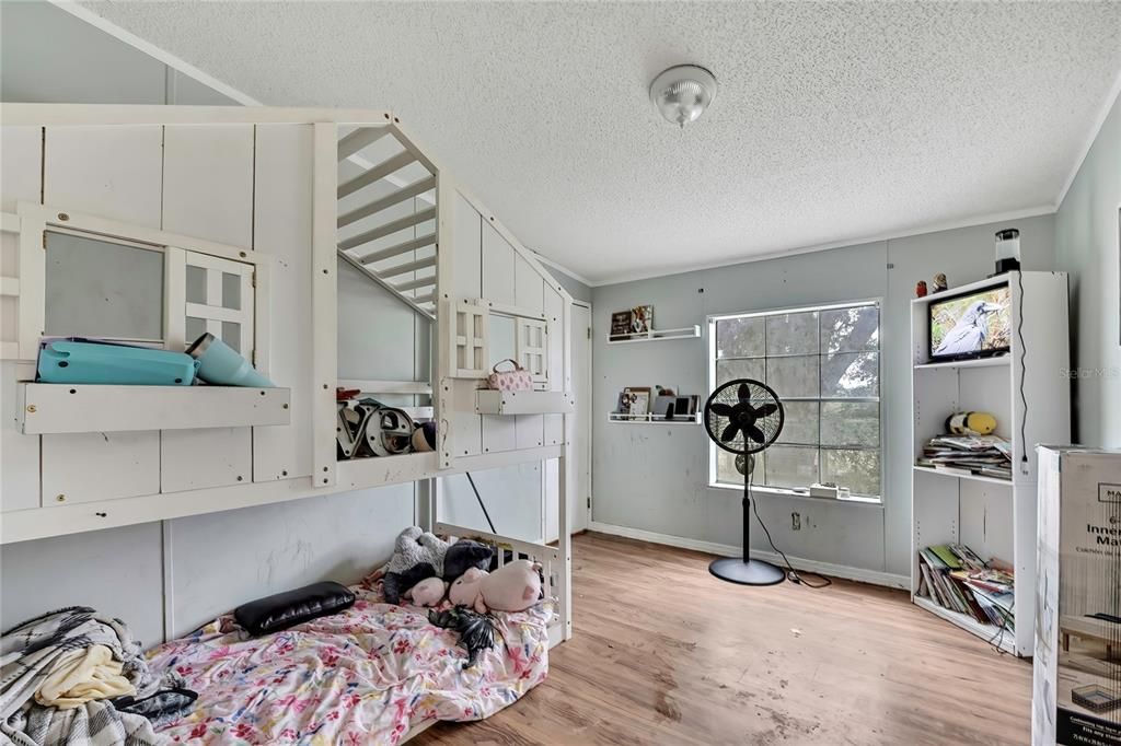 На продажу: $399,900 (3 спален, 2 ванн, 1512 Квадратных фут)