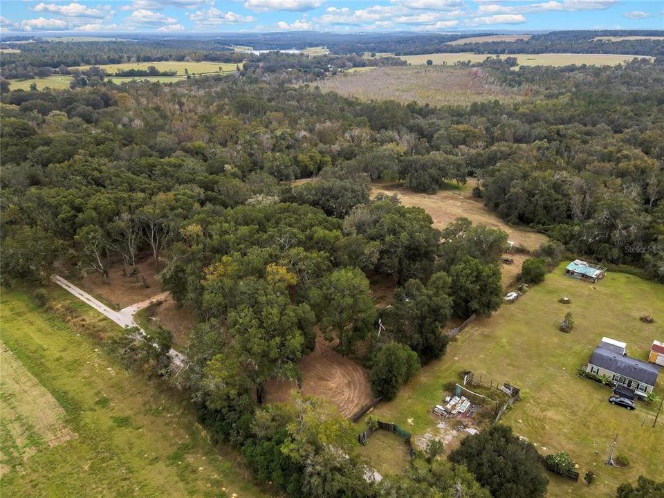 На продажу: $399,900 (3 спален, 2 ванн, 1512 Квадратных фут)